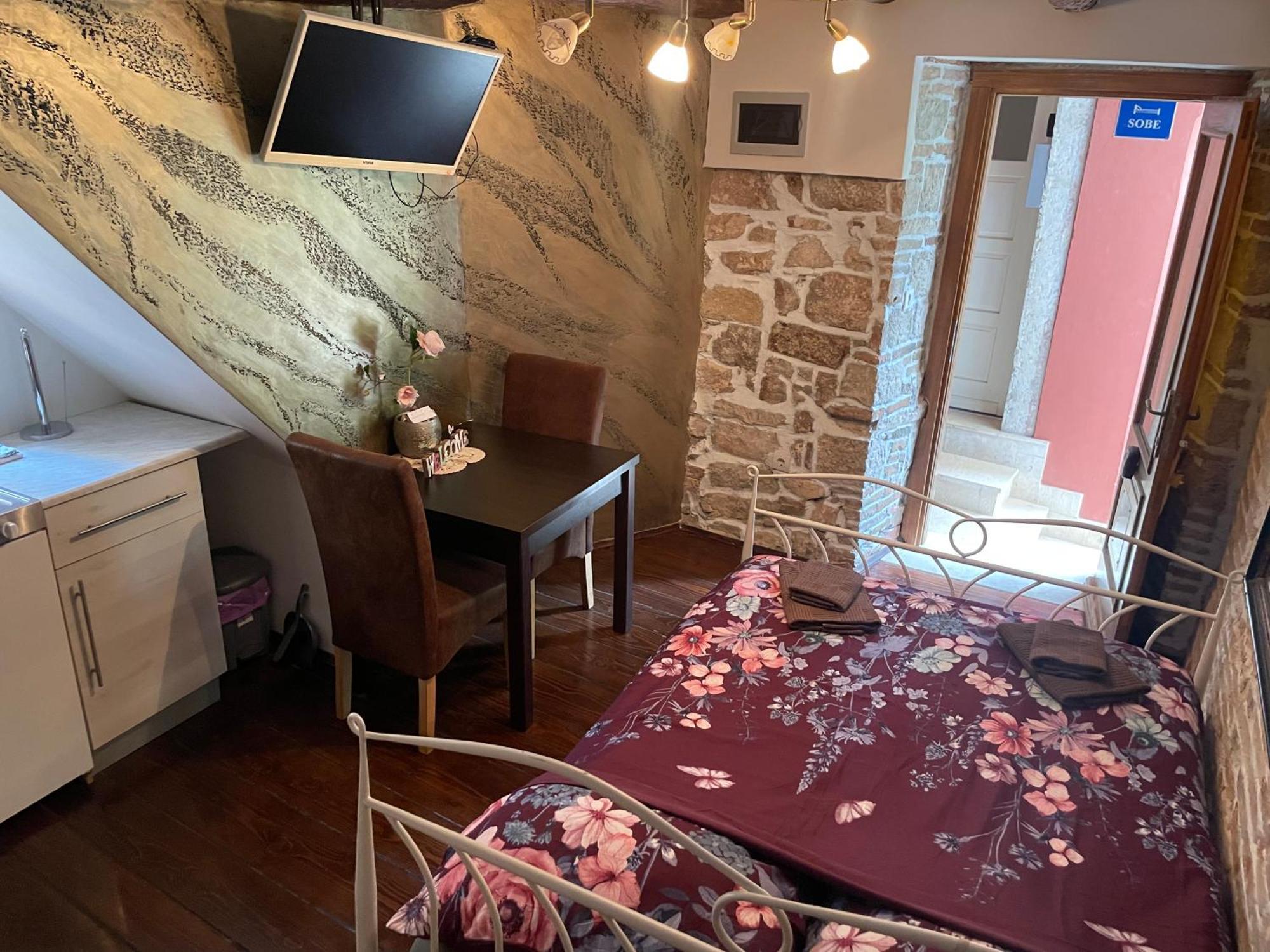 Rooms Da Angelica Old City ロヴィニ エクステリア 写真